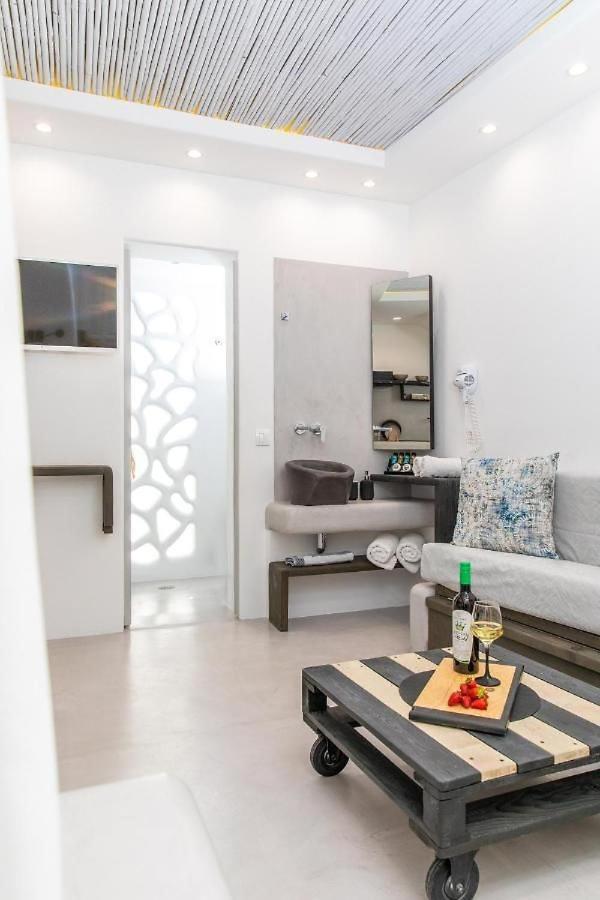 Blue Heart Luxury Suites Naxos City Exterior foto