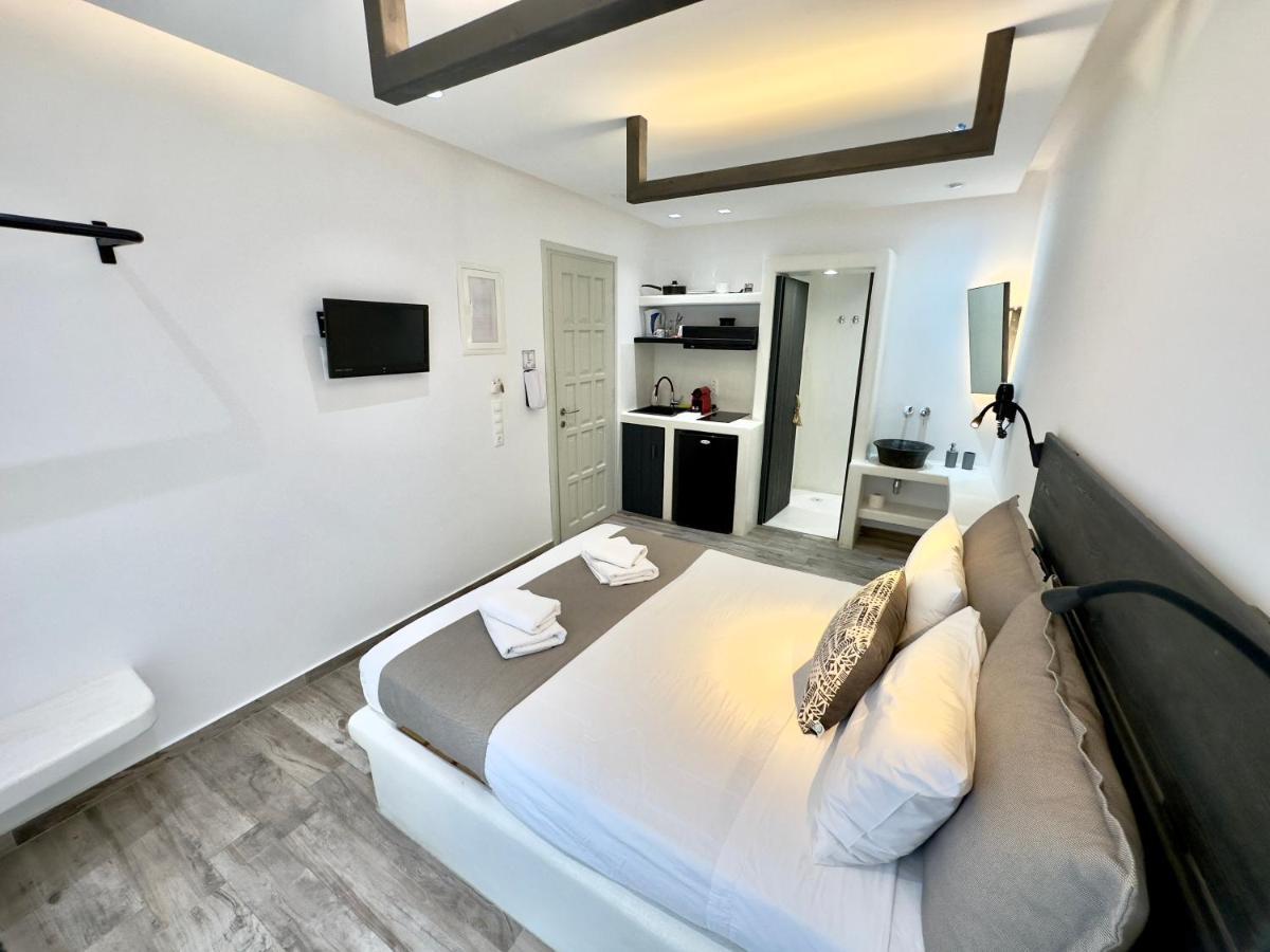 Blue Heart Luxury Suites Naxos City Exterior foto